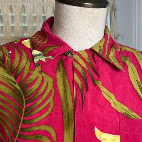 Vintage High Surf rayon Hawaiian shirt medium fuchsia yellow floral - Picture 14 of 16